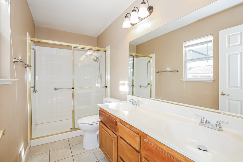 2,145/Mo, 7125 Tropical Island Cir Las Vegas, NV 89129 Main Bathroom View
