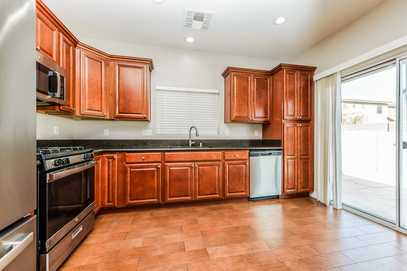 1,870/Mo, 3732 Gallowtree Ave North Las Vegas, NV 89081 Kitchen View