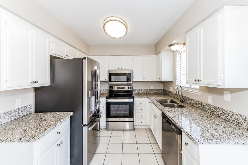 1,995/Mo, 603 Jackson Dr Henderson, NV 89014 Kitchen View