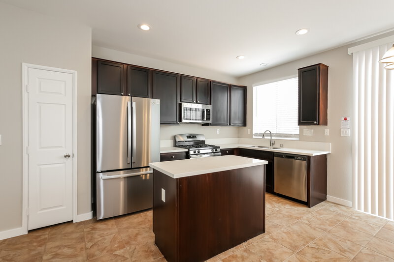 2,090/Mo, 5404 Flying Arrow Pl North Las Vegas, NV 89031 Kitchen View