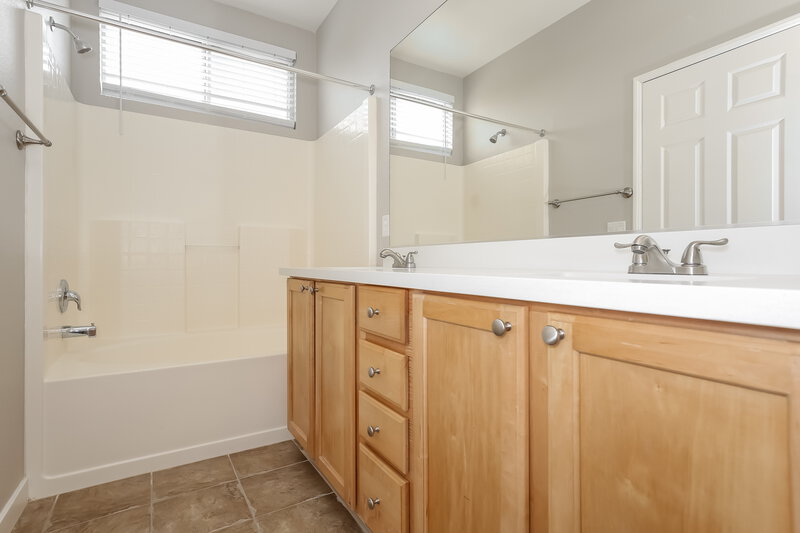 2,090/Mo, 5404 Flying Arrow Pl North Las Vegas, NV 89031 Main Bathroom View