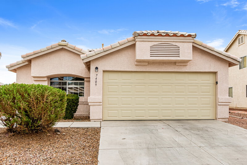 2,155/Mo, 7409 Hickory Hills Dr Las Vegas, NV 89130 External View