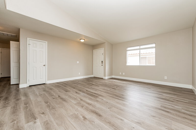 2,155/Mo, 7409 Hickory Hills Dr Las Vegas, NV 89130 Living Room View 2