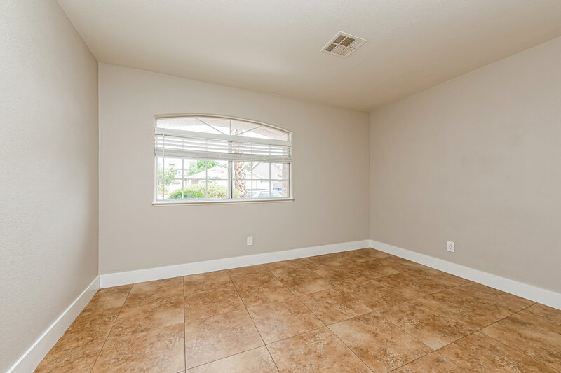 2,155/Mo, 7409 Hickory Hills Dr Las Vegas, NV 89130 Main Bedroom View