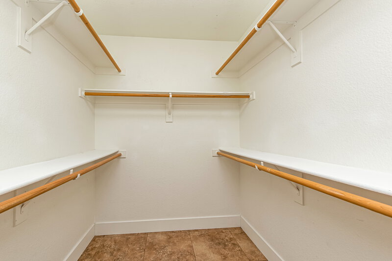 2,155/Mo, 7409 Hickory Hills Dr Las Vegas, NV 89130 Walk In Closet View