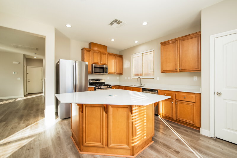 2,130/Mo, 7822 Tay River Ct Las Vegas, NV 89166 Kitchen View
