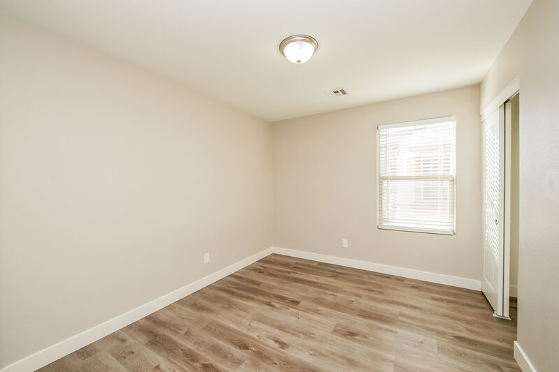 2,130/Mo, 7822 Tay River Ct Las Vegas, NV 89166 Bedroom View