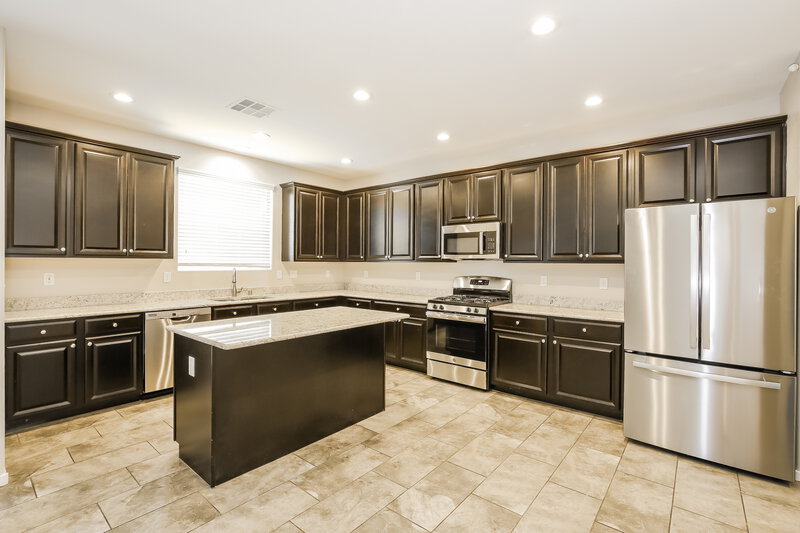 2,345/Mo, 8112 Satin Carnation Ln Las Vegas, NV 89166 Kitchen View