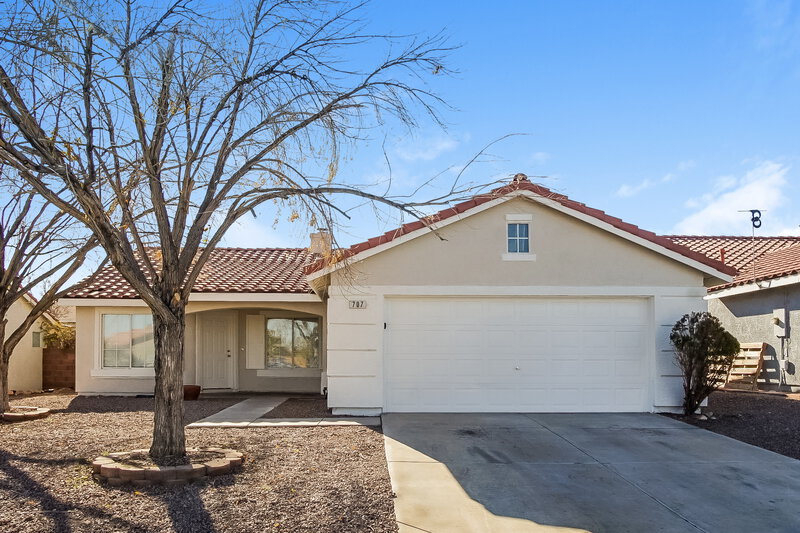 2,105/Mo, 707 Heritage Point Dr Henderson, NV 89002 External View