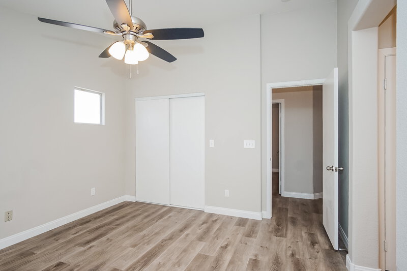 2,105/Mo, 707 Heritage Point Dr Henderson, NV 89002 Main Bedroom View 2