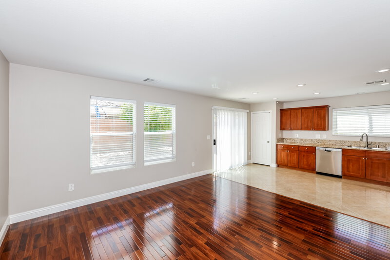 2,200/Mo, 11124 Verismo St Las Vegas, NV 89141 Family Room View