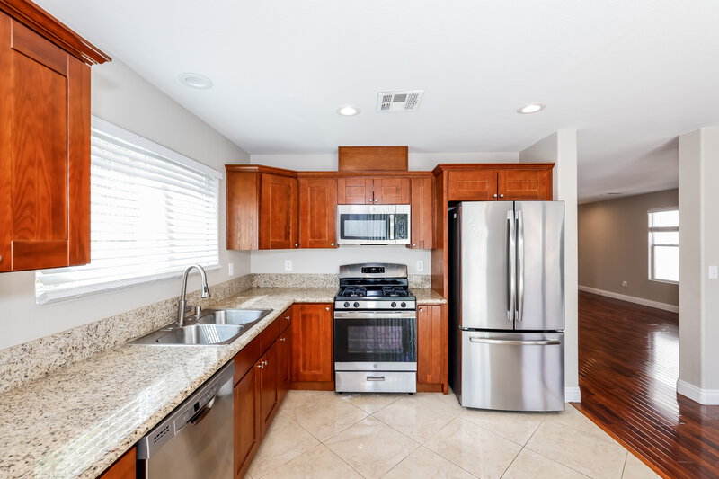 2,200/Mo, 11124 Verismo St Las Vegas, NV 89141 Kitchen View