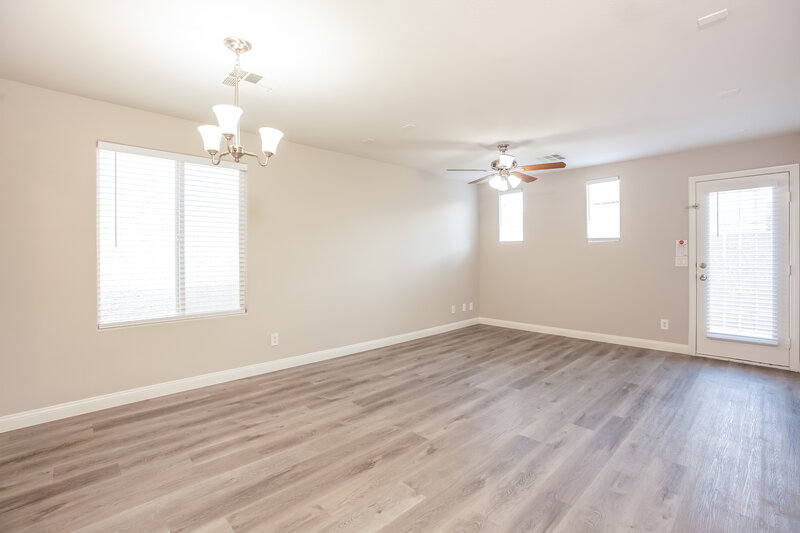 1,975/Mo, 10607 W Gilmore Ave Las Vegas, NV 89129 Misc View 2