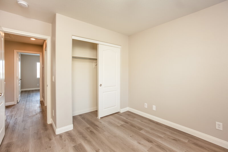 1,975/Mo, 10607 W Gilmore Ave Las Vegas, NV 89129 Misc View 9