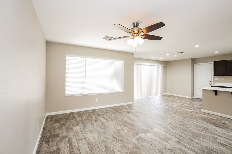 2,090/Mo, 5325 Chino Heights St North Las Vegas, NV 89081 Dining Room View