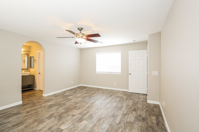 2,090/Mo, 5325 Chino Heights St North Las Vegas, NV 89081 Main Bedroom View 2