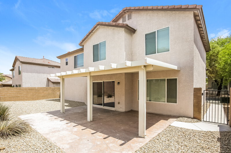 2,090/Mo, 5325 Chino Heights St North Las Vegas, NV 89081 Rear View