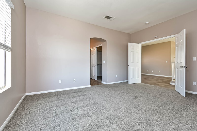 1,940/Mo, 7855 Blue Brook Dr Las Vegas, NV 89147 Main Bedroom View 2