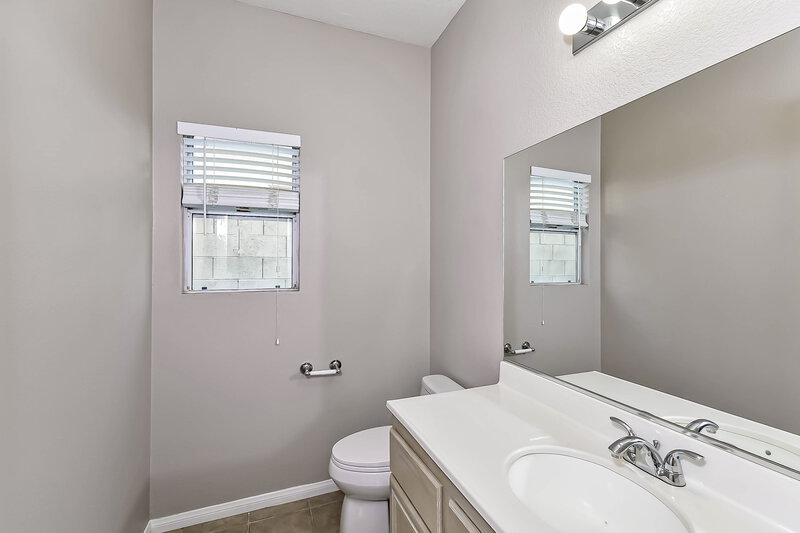1,940/Mo, 7855 Blue Brook Dr Las Vegas, NV 89147 Bathroom View