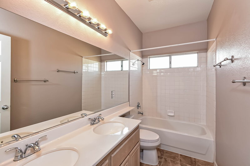 1,940/Mo, 7855 Blue Brook Dr Las Vegas, NV 89147 Bathroom View 2