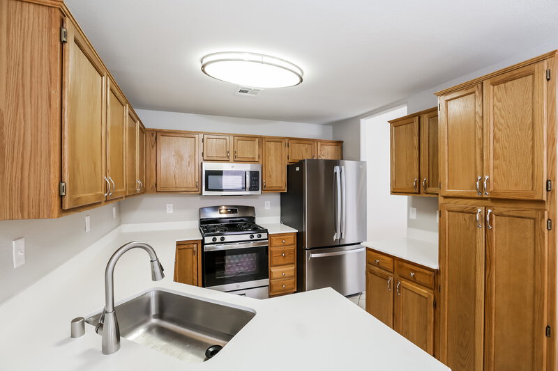 2,085/Mo, 3565 Scottsbluff St Las Vegas, NV 89129 Kitchen View