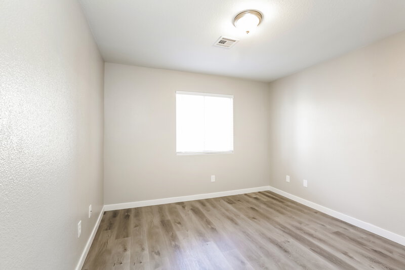2,085/Mo, 3565 Scottsbluff St Las Vegas, NV 89129 Bedroom View
