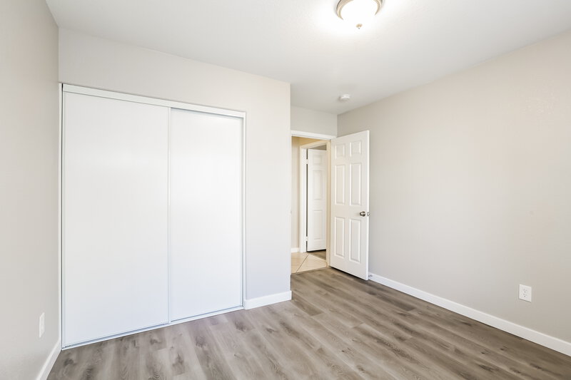 2,085/Mo, 3565 Scottsbluff St Las Vegas, NV 89129 Bedroom View 2