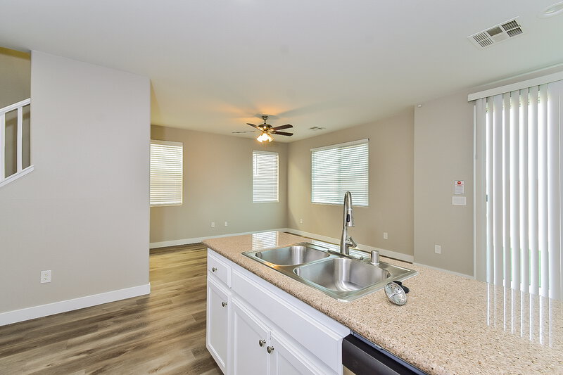 2,130/Mo, 342 Fringe Ruff Dr Las Vegas, NV 89148 Kitchen View 3