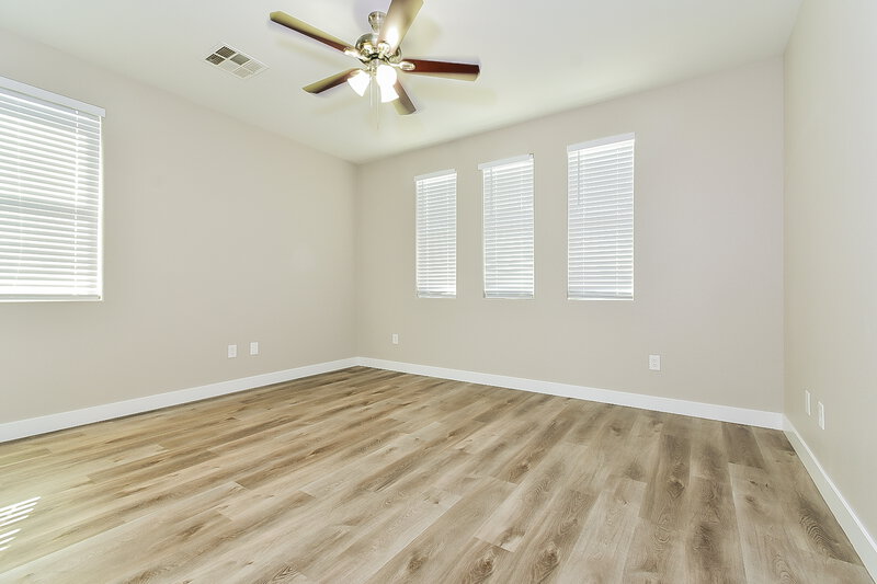 2,130/Mo, 342 Fringe Ruff Dr Las Vegas, NV 89148 Main Bedroom View 2