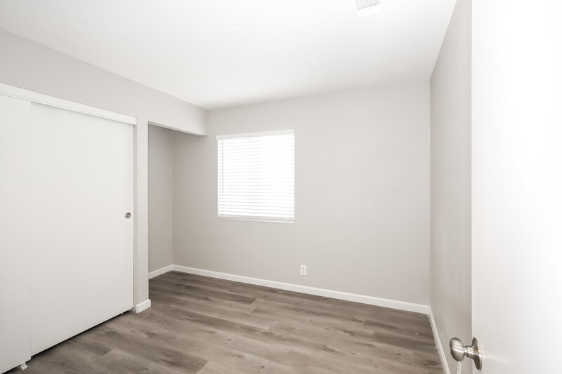 2,010/Mo, 3717 Smoking Gun Ct Las Vegas, NV 89129 Bedroom View 2