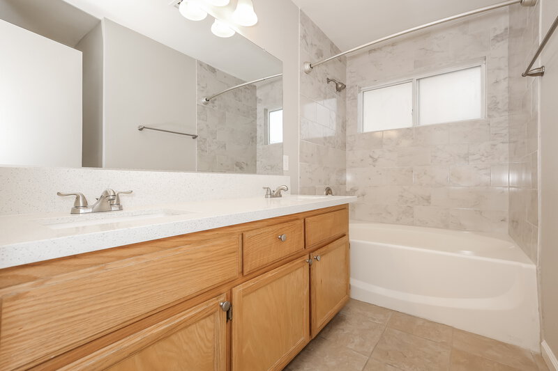 2,010/Mo, 3717 Smoking Gun Ct Las Vegas, NV 89129 Bathroom View