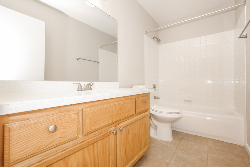 2,010/Mo, 3717 Smoking Gun Ct Las Vegas, NV 89129 Bathroom View 2