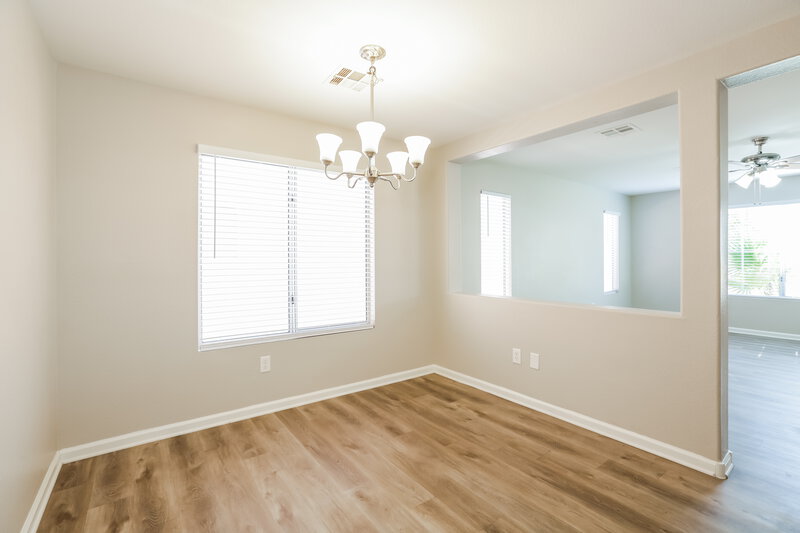 2,060/Mo, 63 Belle Maison Ave Las Vegas, NV 89123 Dining Room View