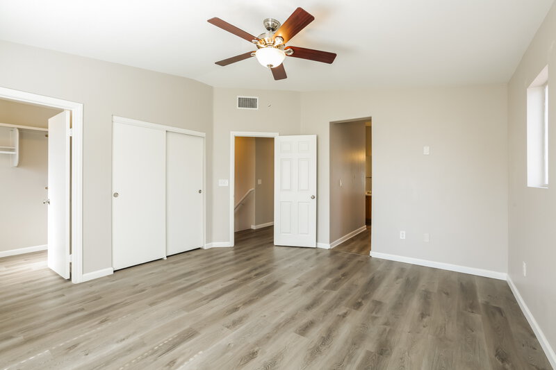 2,060/Mo, 63 Belle Maison Ave Las Vegas, NV 89123 Main Bedroom View 2