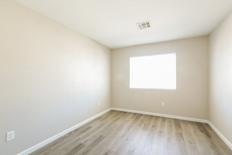 2,060/Mo, 63 Belle Maison Ave Las Vegas, NV 89123 Bedroom View