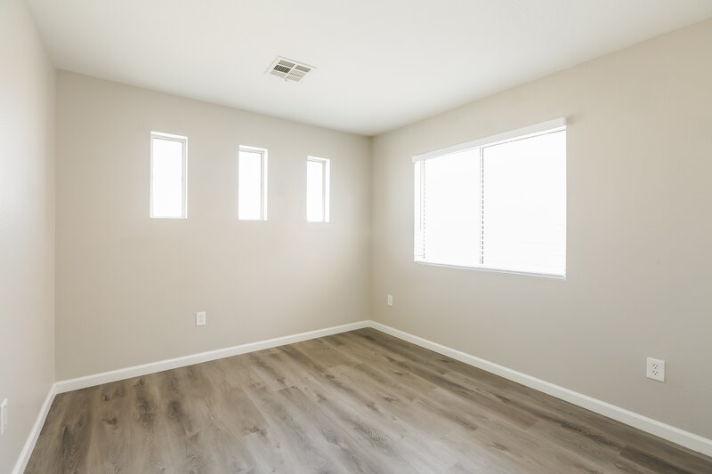 2,060/Mo, 63 Belle Maison Ave Las Vegas, NV 89123 Bedroom View 3
