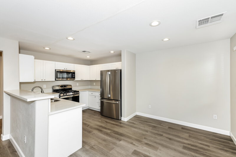 2,110/Mo, 9289 Hainsworth Ave Las Vegas, NV 89148 Dining Room View