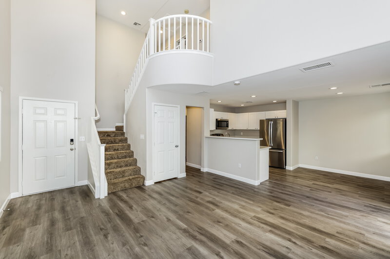 2,110/Mo, 9289 Hainsworth Ave Las Vegas, NV 89148 Family Room View 2