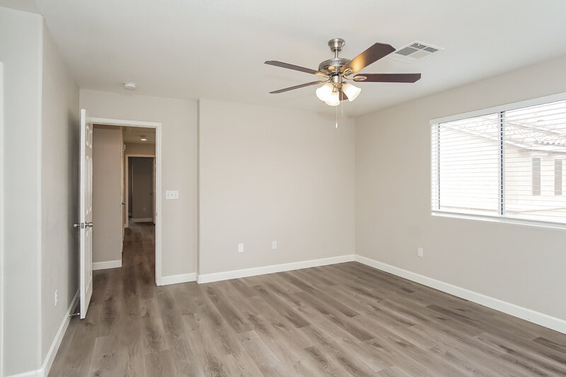 2,125/Mo, 9289 Hainsworth Ave Las Vegas, NV 89148 Main Bedroom View 2