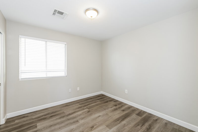 2,110/Mo, 9289 Hainsworth Ave Las Vegas, NV 89148 Bedroom View