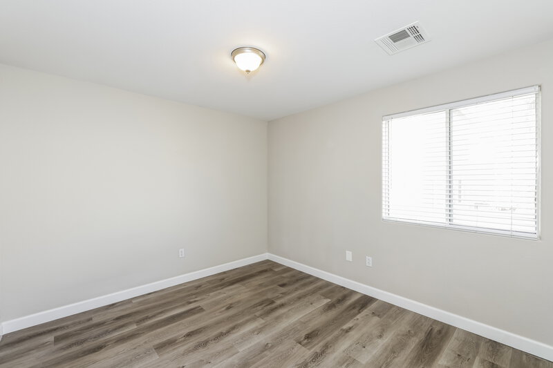 2,110/Mo, 9289 Hainsworth Ave Las Vegas, NV 89148 Bedroom View 2