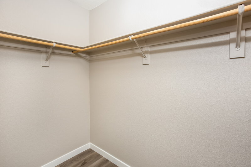 2,165/Mo, 3963 N Zodiacal Light St Las Vegas, NV 89129 Walk In Closet View