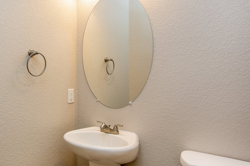 2,165/Mo, 3963 N Zodiacal Light St Las Vegas, NV 89129 Bathroom View 2