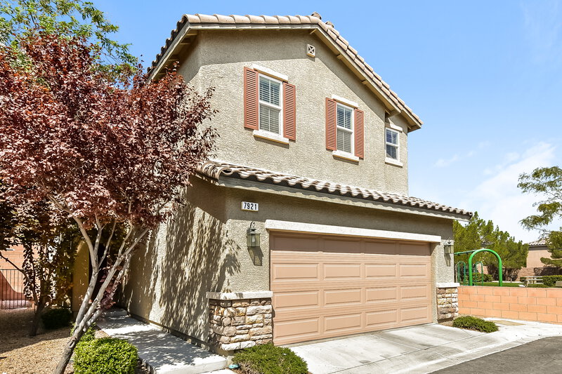 2,710/Mo, 7921 Point Oaks Ct Las Vegas, NV 89149 Front View