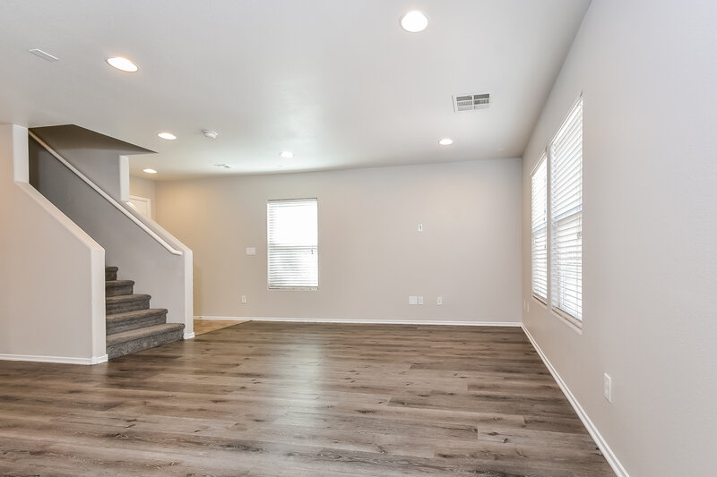 2,710/Mo, 7921 Point Oaks Ct Las Vegas, NV 89149 Living Room View