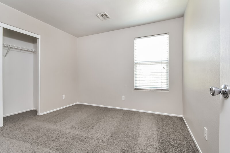 2,710/Mo, 7921 Point Oaks Ct Las Vegas, NV 89149 Bedroom View