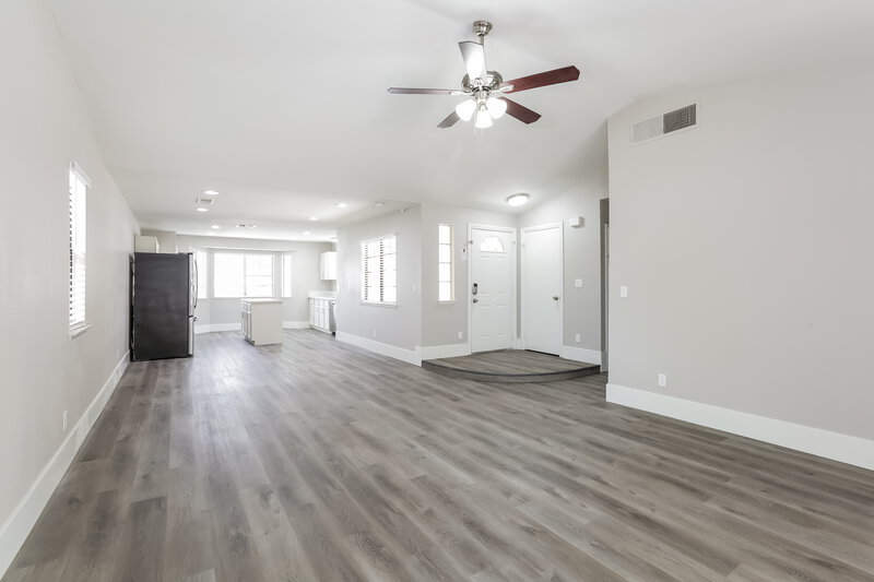 2,080/Mo, 5921 Tippin Dr Las Vegas, NV 89130 Living Room View 2