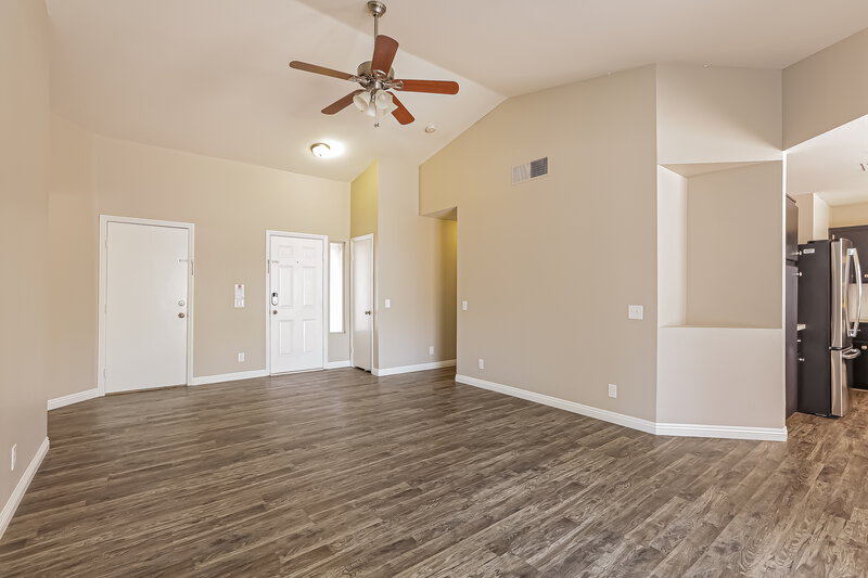2,090/Mo, 5114 Del Shannon St North Las Vegas, NV 89031 Living Room View 2