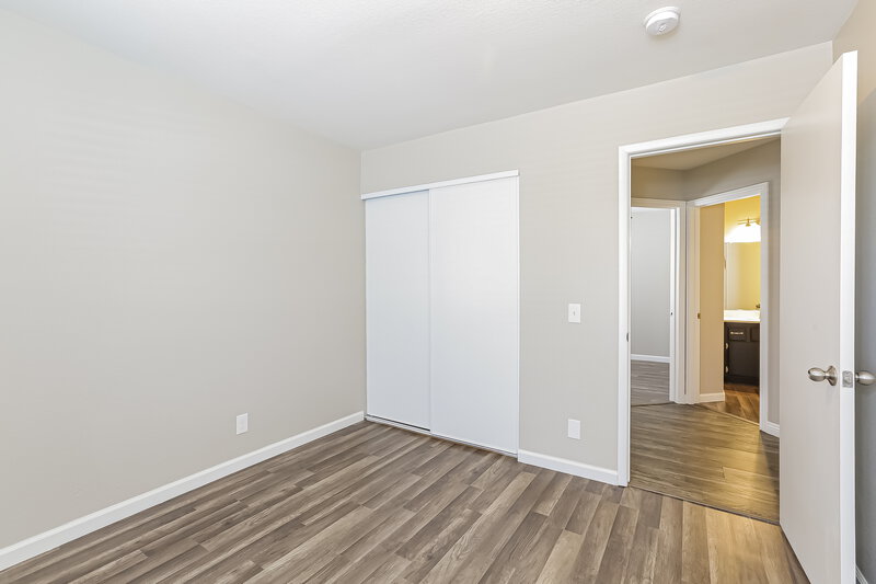 2,090/Mo, 5114 Del Shannon St North Las Vegas, NV 89031 Main Bedroom View