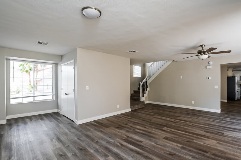 2,430/Mo, 1512 Spreading Oak Dr Henderson, NV 89014 Living Room View 2